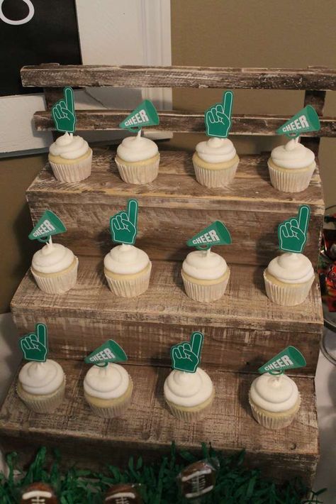 Cupcakes at a football birthday party! See more party planning ideas at CatchMyParty.com! First Year Down Cupcakes, Football Party Cupcakes, Football Birthday Party Ideas, Baby Birthday Cupcakes, Birthday Football, Football Birthday Party, Desert Decor, Football Theme, Max Max