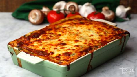 Twisted Food, Chicken Lasagne, Chicken Lasagna Recipe, Food Savory, Poultry Dishes, Chicken Lasagna, Twisted Recipes, Tuscan Chicken, Chicken Spices