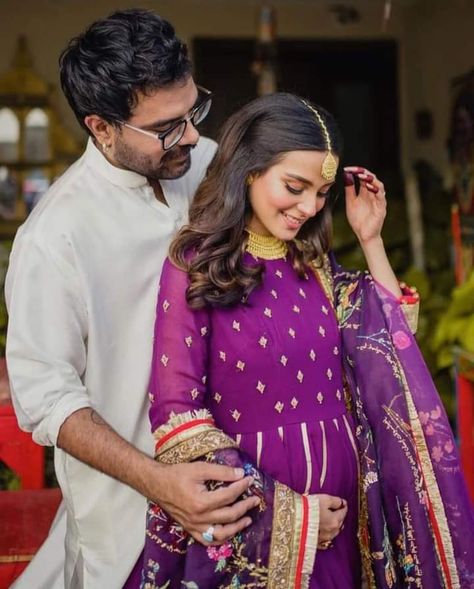 https://youtu.be/v7kyCU924Zo Lollywood Couple, Yasir Hussain, Couple Pregnancy Photoshoot, Iqra Aziz, Baby Shower Photos, 3 In One, Pregnancy Photoshoot, Cute Couple Pictures, Couple Pictures