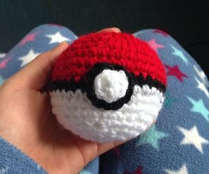 Crochet Pokeball, Pokemon Amigurumi, Pikachu Crochet, Fast Crochet, Crochet Pokemon, Pokemon Pattern, Craft Stalls, How To Crochet, Knitted Toys