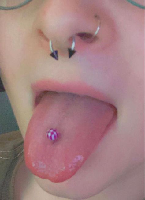 Different Tongue Piercings, Tongue Piercing Aesthetic, Cute Tongue Rings, Cute Tongue Piercing, Dream Piercings, Tongue Piercing Jewelry, Tongue Piercings, White Tongue, Tongue Bars