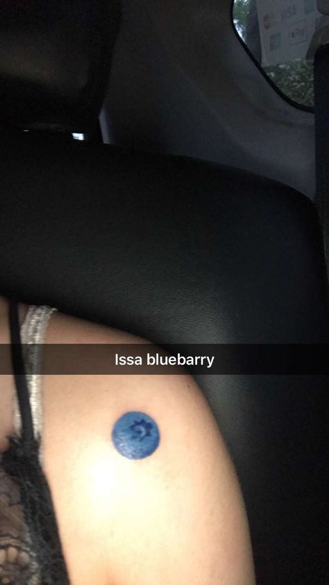 Blueberry Tattoo Minimalist, Blueberry Art, Blueberry Tattoo, Cute Tats, Gorgeous Tattoos, Sternum Tattoo, Tattoo Outline, Art Tattoos, Blue Berry Muffins