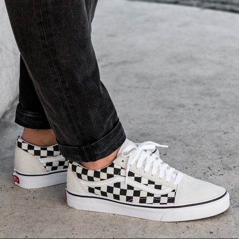 Vans Old Skool White, Vans Old Skool Checkerboard, Vans Shoes Fashion, Vans Old Skool Low, Checkered Shoes, Pink Vans, Vans White, Shoes Vans, No Hp