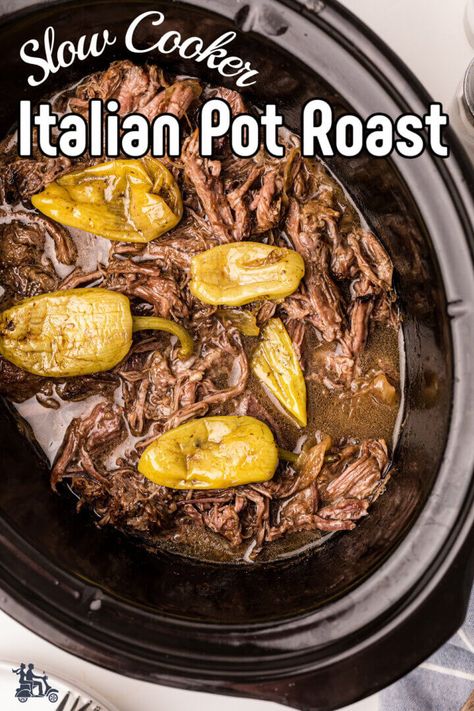 Tailgating Sandwiches, Filling Sandwiches, Crockpot Italian Beef, Crock Pot Italian Beef, Italian Beef Crockpot, Crock Pot Italian, Italian Beef Recipes, Italian Pot Roast, Crockpot Italian