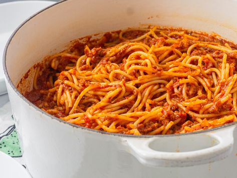 School Cafeteria Spaghetti Recipe 12 Tomatoes, School Cafeteria Spaghetti, Cafeteria Lunch Recipes, School Cafeteria Spaghetti Recipe, School Spaghetti Recipe, Cafeteria Spaghetti, Cafeteria Lunch, School Cafeteria Food, Recipes With Videos