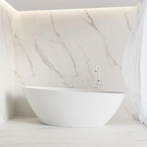 White Bathroom Floor Tile, White Bathroom Floor, Calacatta Tile, Tiles Uk, Marble Tile Bathroom, Grey Floor Tiles, Large Bathroom, Floor Bathroom, Beige Tile