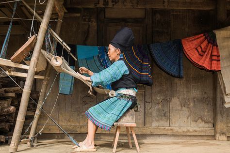 PRECIOUS HERITAGE PROJECT - REHAHN Vietnam Photography, Indigo Dyeing, Sapa Vietnam, Hmong Textiles, French Photographers, Woman Weaving, Color Studies, Indigo Dye, Made Clothing