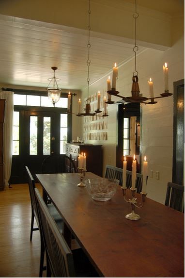 "farmhouse dining room" at the entry way.. Entrance Table Decor, Dining Room Pantry, Elegant Farmhouse, Classic Dining Room, Entrance Table, Urban Farmhouse, Entry Tables, Traditional Dining Room, Room Chandelier