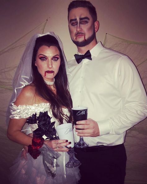 Vampire Bride And Groom, Vampire Bride And Groom Costume, Bride Groom Costume, Bride And Groom Halloween Costumes, Bride And Groom Costume, Groom Costume, Vampire Bride, Halloween Couples, Couples Costume