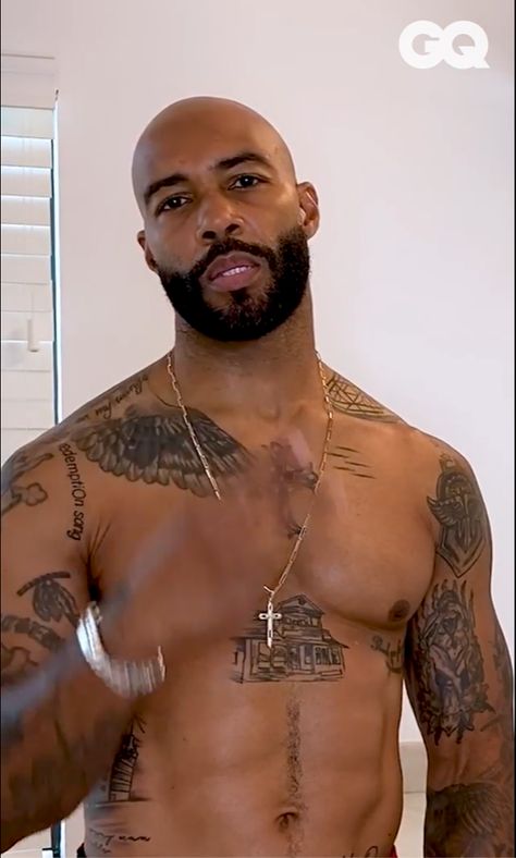 Thick Neck Men, Black Man With Tattoos, Omari Hardwick Tattoos, Tattoo Black Men, Tattoos Black Men, Tatted Guys, Dark Skin Tattoo, Black Men Tattoos, Omari Hardwick