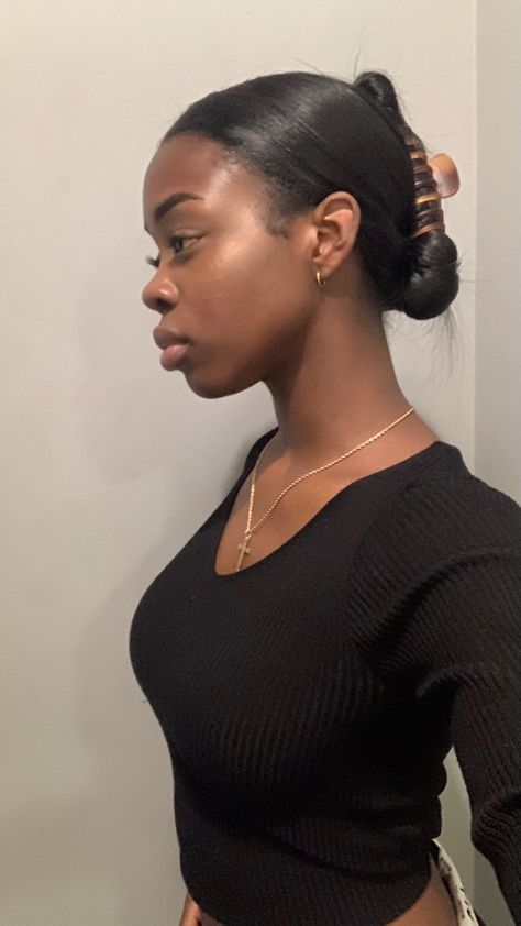 Straight Natural Hair Black Women, Corporate Hairstyles Women, Nose Profile, Pressed Natural Hair, Quick Natural Hair Styles, Protective Hairstyles Braids, Dark Skin Beauty, Clip Hairstyles, Silk Press