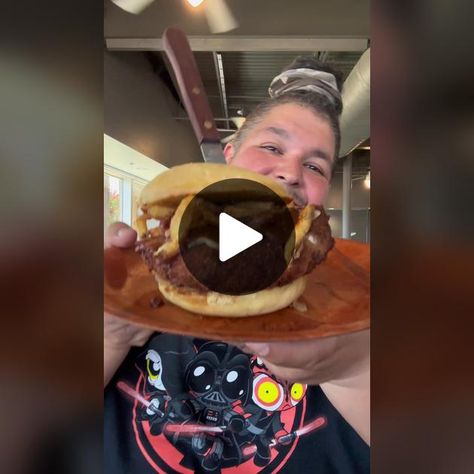 TikTok · BootlegFoodReview Smash Burgers, Pretzel Bun, Fried Chicken Sandwich, Smash Burger, Chicago Restaurants, Chicken Sandwich, Food Reviews, Deep Fried, Amazing Food