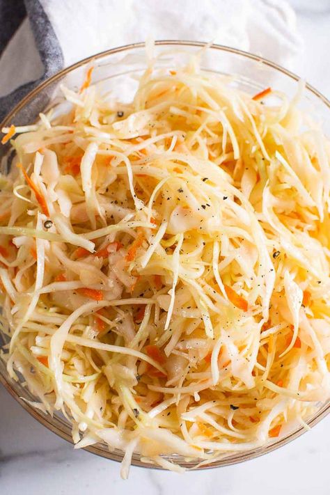 Vinegar Based Coleslaw is made with just 4 ingredients and without mayo. Fresh, easy and crispy it will be a hit at your next cookout! Vinegar Based Coleslaw, Vinegar Based Coleslaw Recipe, Healthy Coleslaw Recipes, Vinegar Coleslaw, Healthy Coleslaw, Zucchini Bread Healthy, Coleslaw Salad, Slow Cooker Lentils, Crockpot Pulled Pork