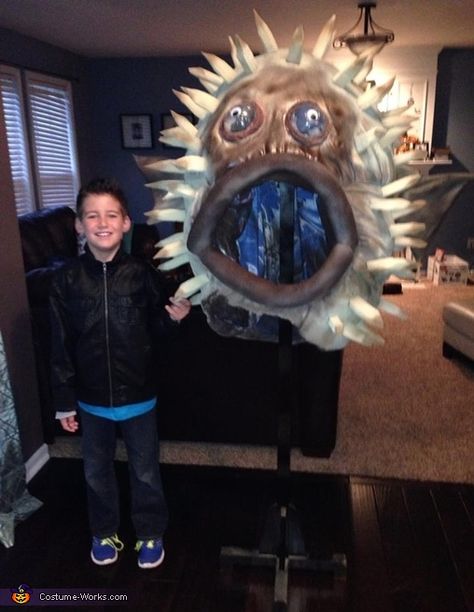 DIY Puffer Fish Costume - 2014 Halloween Costume Contest Puffer Fish Costume, Fish In The Ocean, Halloween Costumes 2014, Fish Costume, Homemade Costume, Brown Puffer, Costume Works, Animal Costumes, Puffer Fish