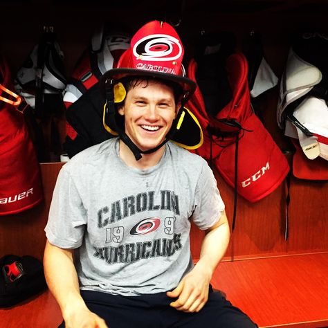 Nov. 7 vs. Ottawa: Jeff Skinner gets the #Canes fireman's helmet after scoring with 3.3 seconds left to tie it in regulation! Andrei Svechnikov And Seth Jarvis, Josh Anderson Hockey, Jesperi Kotkaniemi Canes, Jeff Skinner, Flint Firebirds Hockey, Fireman Helmet, Hockey Boards, Hockey Stuff, Hockey Games