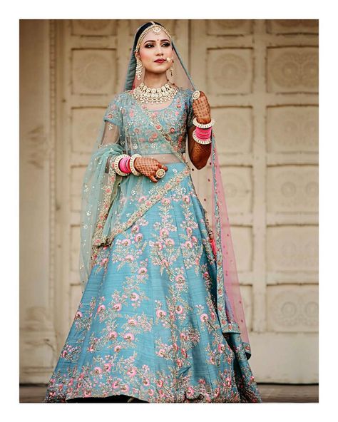 Indian Wedding Bride, Lehenga Jewellery, Wedding Lehenga Designs, Bridal Lehenga Collection, Indian Bridal Lehenga, India Dress, Teal Wedding, Lehenga Collection, Indian Bridal Outfits