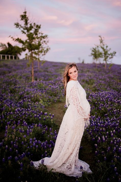 Texas bluebonnet pregnancy photo shoot - Dallas maternity photographer Blue Bonnet Maternity Photos, Bluebonnet Maternity Photos, Pregnancy Photo Shoot, Pregnancy Pics, Maternity Photography Poses Pregnancy Pics, Texas Bluebonnets, Pregnancy Photo, Turn Blue, Maternity Photography Poses