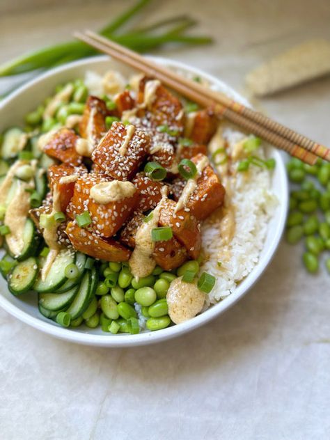 Sweet Potato Teriyaki Bowls - Tasty As Fit Teriyaki Rice Bowl, Teriyaki Bowls, Teriyaki Rice, Salmon Teriyaki, Sriracha Aioli, Teriyaki Bowl, Cooking Jasmine Rice, Edamame Beans, Teriyaki Salmon