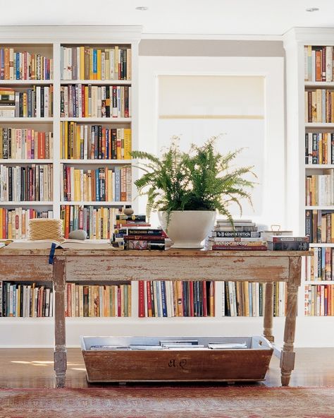 rustic Bookshelf Organizing, Rustic Library, Shelves Organization, Bookshelf Wall, Martha Stewart Home, Lots Of Books, White Pedestal, Beautiful Bookshelf, Mini Library