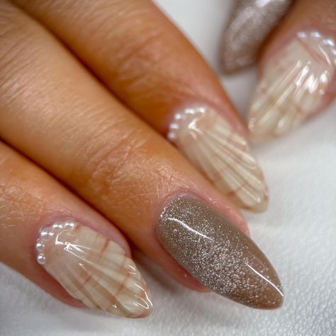 Neutral Beach Nails, Nails Cruise, Perfect Summer Nails, Shell Nails, Sand Nails, Ocean Nails, Seashell Nails, Florida Nails, Nail Art Stripes