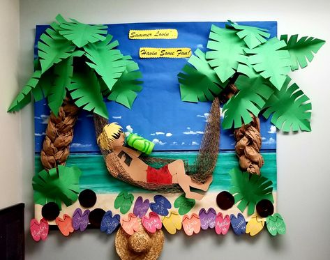 Attendance Register Decoration Ideas For Summer Vacation, Island Theme Bulletin Board, Summer Display Board Nursery, Closing Bulletin Board Ra Summer, Ocean Library Bulletin Board, School Cafe, Holiday Classroom Activities, Bullentin Boards, Teacher Appreciation Doors