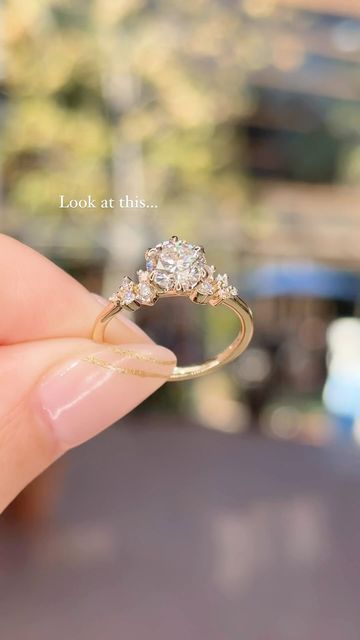 Nova Round Engagement Ring, Circle Engagement Rings Gold, Princess Cute Wedding Ring, Gold Engagement Ring Floral, Luxury Yellow Gold Dainty Wedding Ring, Gold Diamond Flower Promise Ring, Engagement Rings Circle, Princess Bride Diamonds, Engagement Ring Gold