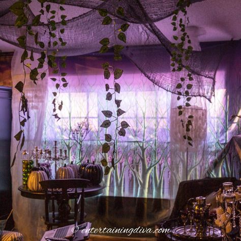 Spooky forest scene setter adds to the Maleficent party forest decor Maleficent Bedroom Ideas, Evil Queen Decorations, Maleficent Decorations, Maleficent Bedroom, Maleficent Birthday Party, Epic Halloween Party, Maleficent Cake, Halloween Candy Buffet, Villain Party