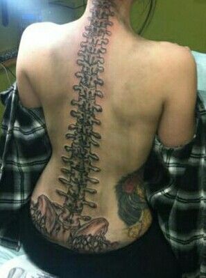 Spine skeletal Trippy Tattoo, Optical Illusion Tattoos, Illusion Tattoos, The Lovers, Skeletal, Optical Illusion, Rib Cage, Tattoo Inspo, Body Mods