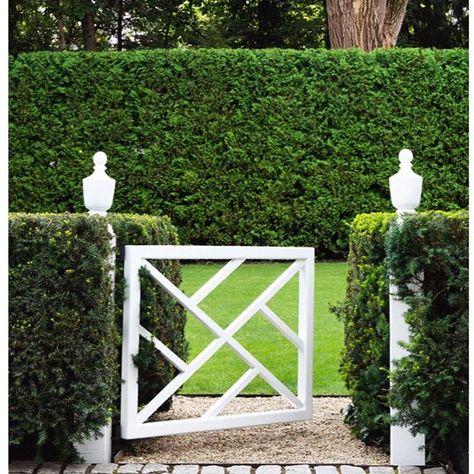 Weekend! 🌿🍃 📷 @jonnyvaliant for @housebeautiful #shelleyjohnstonedesign Garden Gate Design, Glam Pad, Palm Beach Style, Fencing & Gates, Classic Garden, Lake Forest, Garden Gate, Fence Design, Back Garden