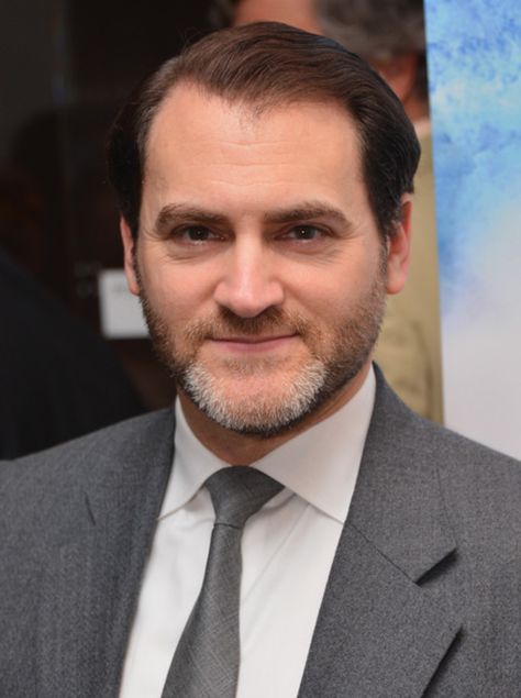 Michael Stuhlbarg, Crooked Smile, Teeth Braces, Light Eyes, Celebrity Look, Flawless Skin, Dark Hair, Actors, Celebrities