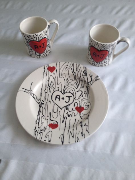 Couples Ceramic Painting, Pottery Painting Ideas Couples, Couples Pottery Painting Ideas, Couple Pottery Painting Ideas, Pottery Painting Ideas Easy, Diy Mug Designs, Wedding Plate, Matching Mugs, Painting Pottery