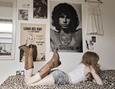 Ethel Cain, Southern Gothic, Lana Del Ray, Vintage Americana, The Vibe, Just Girly Things, Photography Inspo, Bedroom Inspo, Dream Room