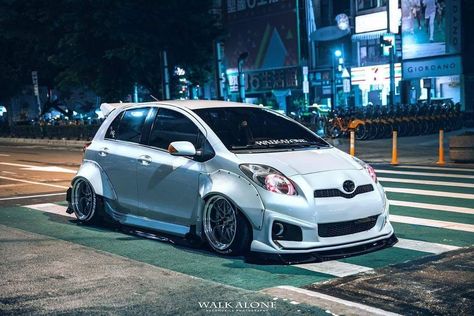 Toyota Vitz Rs Modified, Yaris Modifikasi, Toyota Vitz Rs, Vitz Rs, Toyota Agya, Toyota Corolla Hatchback, Normal Cars, Corolla Hatchback, Hatchback Cars