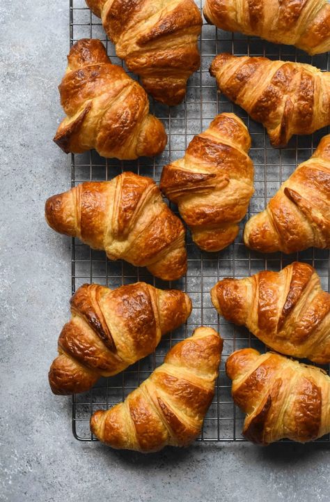 French Croissants, French Croissant, Croissant Recipe, French Food, Iftar, Freshly Baked, The Oven, Bread Recipes, Food Photography