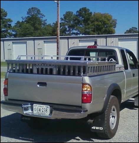 Dog Box For Truck Hunting, Dog Box For Truck, Dog Transport, Dog Box, Toyota 4x4, Pitbull Puppy, Chevy Trucks, Border Collie, Pitbull