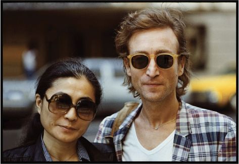 A Baltimore Photographer Once Captured John Lennon and Yoko Ono at The Dakota John Lennon Sunglasses, Beatles Quotes, John Lennon Yoko Ono, John Lennon And Yoko, Imagine John Lennon, John Lennon Beatles, Beatles John, Yoko Ono, Malcolm X