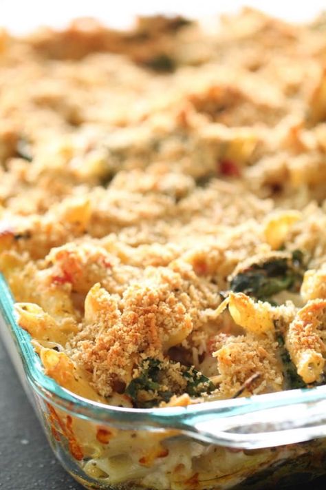 Pesto Chicken Casserole {Pasta Bake} | Six Sisters' Stuff Pesto Chicken Casserole, Spinach Basil Pesto, Pesto Sauce Recipe, Chicken Pasta Casserole, Chicken Tomatoes, Pasta Casserole Recipes, Homemade Pesto Sauce, Easy Delicious Dinners, Six Sisters