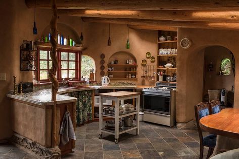 Cob House Kitchen, Cob Cabin, Cob Kitchen, Cobb Houses, Cobb Homes, Earthbag Building, Earthen Home, Cob Homes, Cob Building