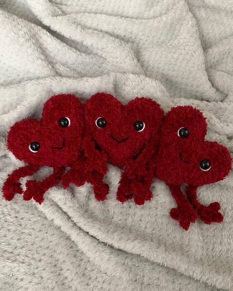 Crocheted heart friends Heart Stuffed Animal, Crocheted Heart, Crochet Market, Heart Valentines, Crochet Heart, Be Mine, Easter Gifts, Crochet Gifts, Red Heart