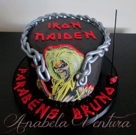 Iron Maiden Cake by Anabela Ventura Iron Maiden Cake Birthday, Iron Maiden Cake, Metal Birthday, Birth Cakes, Music Cakes, Music Cake, Rock Cake, Food Artists, Sweet Treats Recipes