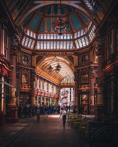 Leadenhall Market: The Magical London Market With A Wonderful History Of Wizards And Muggles Leadenhall Market London, Serpentine Pavilion, Secret London, London Market, City Shoot, Aesthetic Places, London Baby, London Aesthetic, London Places