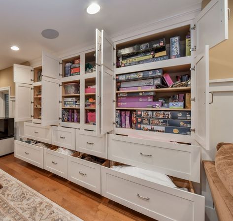 Venice Bedroom, Basement Storage Cabinets, Basement Built Ins, Family Room Storage, Storage For Toys, Small Playroom, Living Room Playroom, Bathroom Addition, Living Room Built Ins