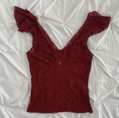 Burgundy Lace Top, Reworked Clothes, 2000s Tops, Rockstar Girlfriend, Future Outfit, Burgundy Lace, Red Burgundy, Dream Clothes, Fashion Killa