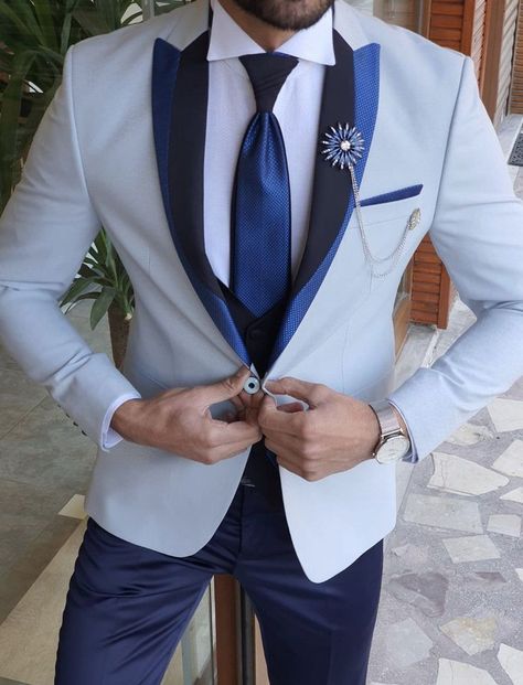 Tuxedo Ideas, Blue Tuxedo Wedding, Men Suits Blue, Blue Groomsmen, Designer Tuxedo, Blue Tux, Blue Tuxedo, Groom Suits, Suit Clothes