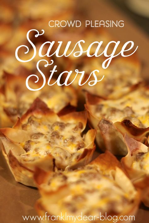 Sausage Stars from Jenni at Frankly My Dear. Sausage And Cheese Wontons, Sausage Stars Appetizers, Sausage Ranch Wonton Cups, Cheesy Sausage Wonton Cups, Sausage Stars Appetizers Wonton Wrappers, Sausage Wonton Cups, Sausage Wontons, Orzo Dinner Recipes, Savory Hand Pies Recipes