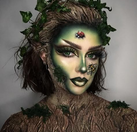 Mother Nature Costume Makeup, Dark Fairy Makeup, Mother Nature Costume, Leopard Makeup, Creepy Halloween Makeup, Wood Nymphs, Face Paint Makeup, Halloween Makeup Inspiration, Zombie Makeup