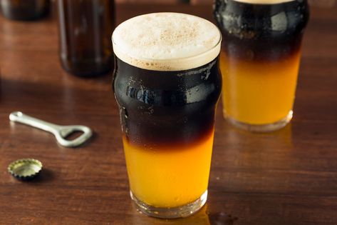 Celebrate the Upcoming Holiday with the Classic Black and Tan Cocktail - Chilled Magazine Black And Tan Beer, Bartending Tips, Beer Ingredients, Guinness Draught, Pale Lager, Corn Beef And Cabbage, Rum Drinks, Beer Cocktails, Half And Half