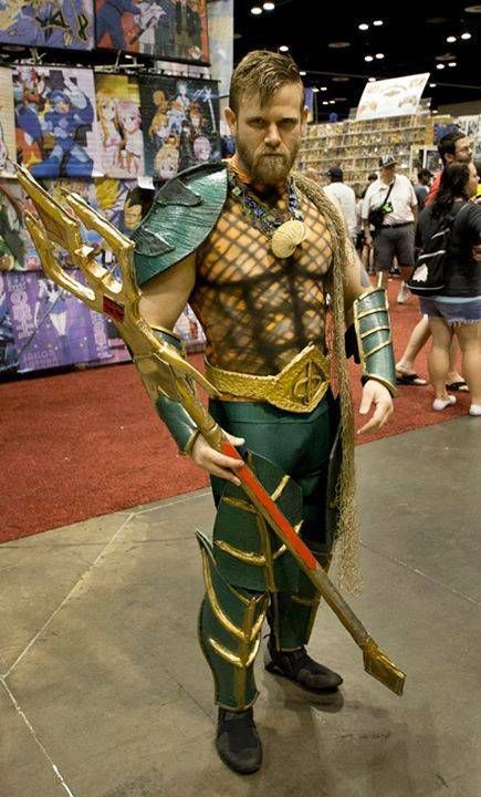 Seduced by the New...: Aquaman Cosplay Costume Design Template, Poseidon Costume, Aquaman Costume, Aquaman Cosplay, Superhero Cosplay, Dc Cosplay, Costumes For Teens, Mermaids And Mermen, Male Cosplay