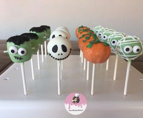 Witch Cake Pops Halloween, Cakepop Halloween Ideas, Cake Pops For Halloween, Chocolate Cake Halloween Ideas, Sponge Bob Cake Pops, Halloween Pop Cakes, Frankenstein Cake Pops, Halloween Popcakes, Halloween Themed Cake Pops