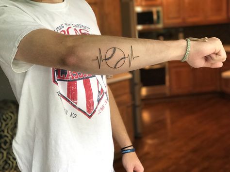 Baseball Tattoo Idea Softball Tattoos, Baseball Tattoo, Baseball Jersey Outfit, Baseball Tattoos, Sport Tattoos, C Tattoo, Geniale Tattoos, New Tattoo, Great Tattoos